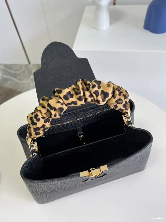 Cheap MM VUITTON LOUIS CAPUCINES 0520